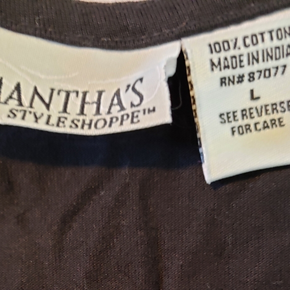 Mantha's Black Tee with Silver Collar, size L - Picture 3 of 3